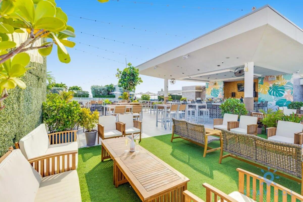 Bay View - Balcony - Amazing Pool - Hollywood