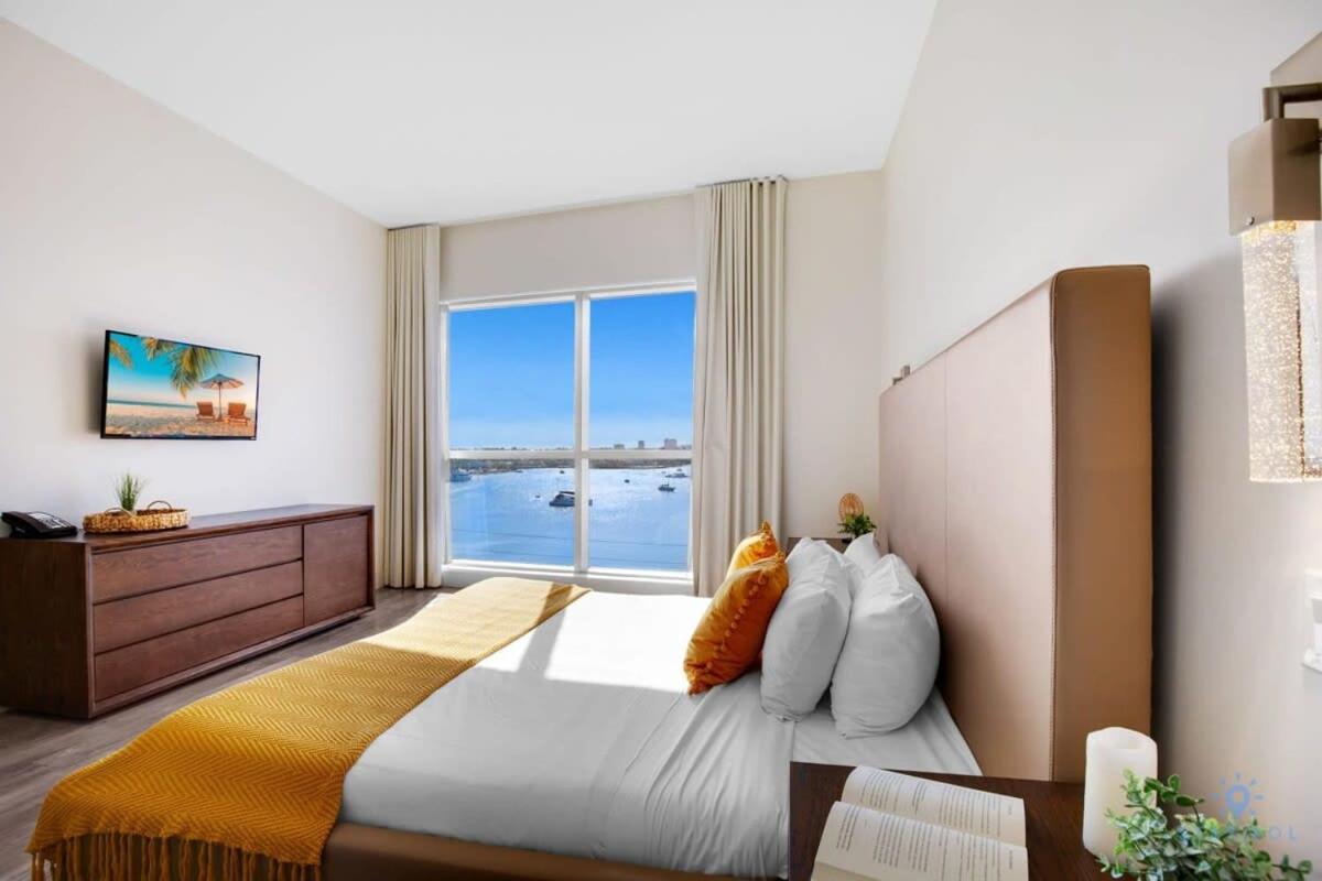 Bay View - Balcony - Amazing Pool - Appartement *