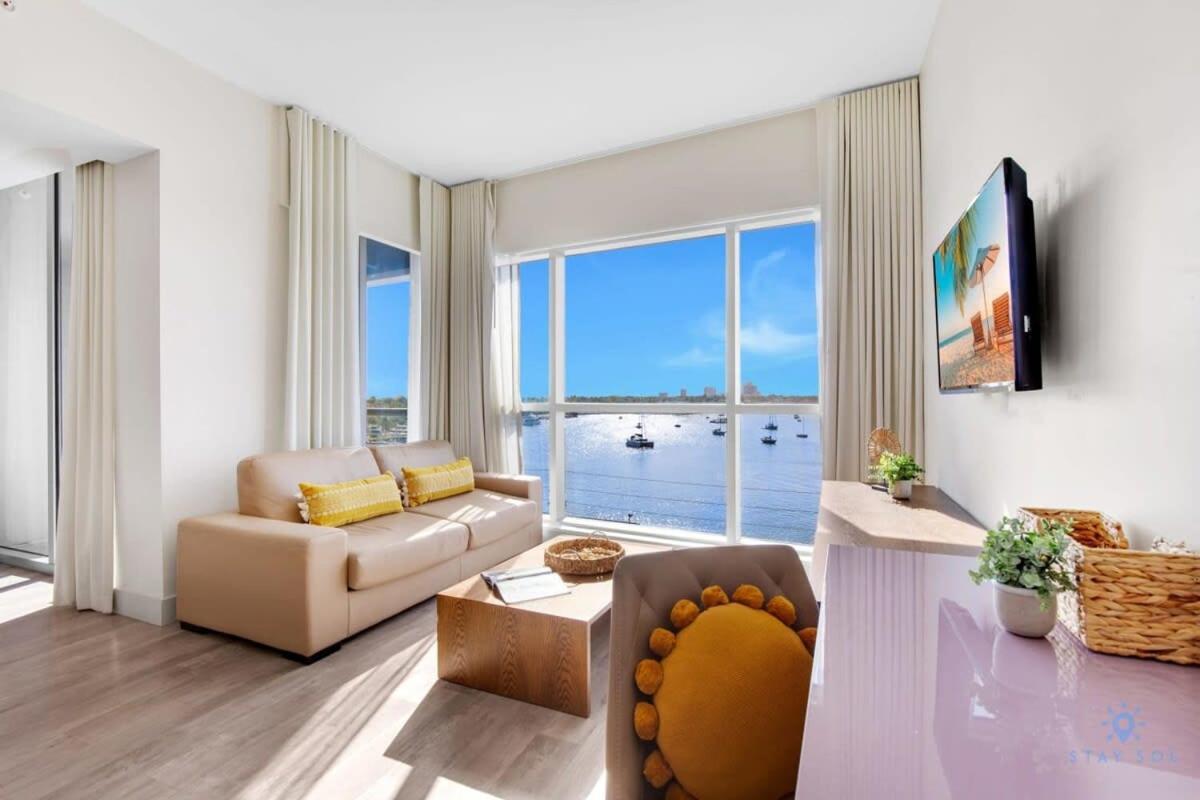 Bay View - Balcony - Amazing Pool - * Hollywood