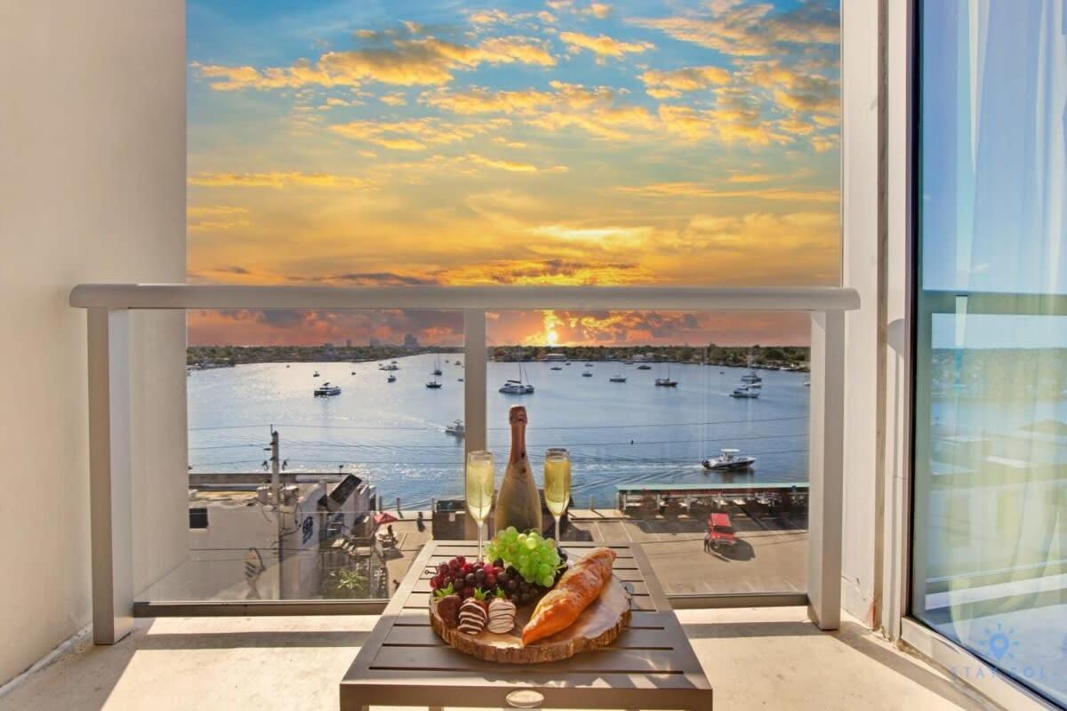 Bay View - Balcony - Amazing Pool - Hollywood