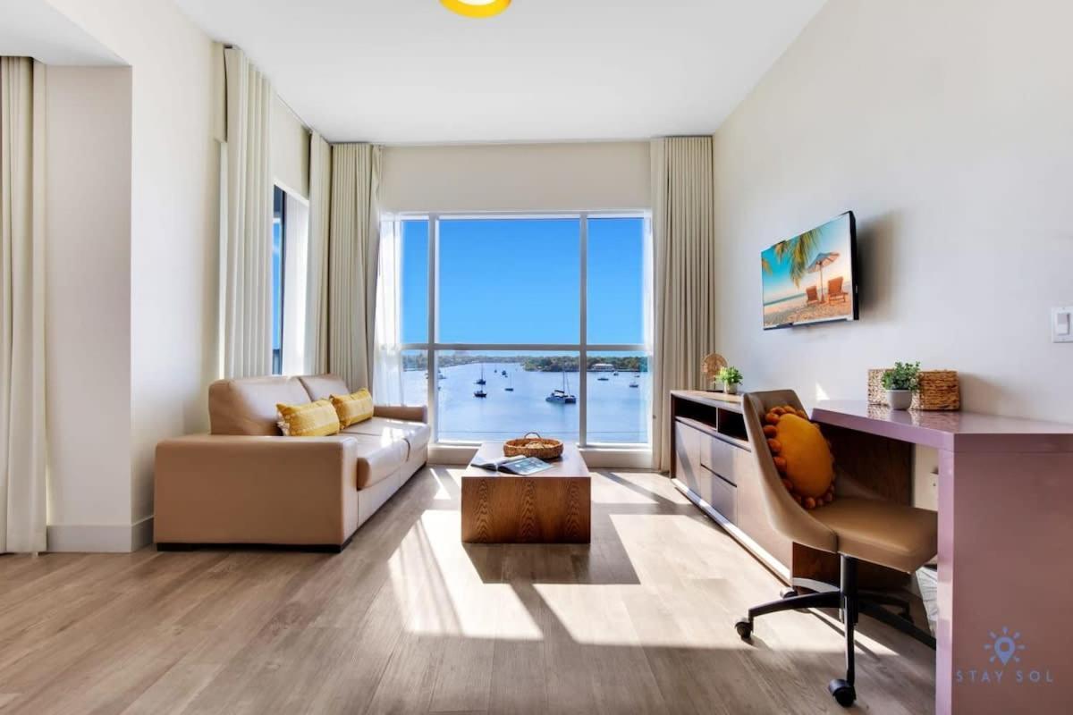 Bay View - Balcony - Amazing Pool - *